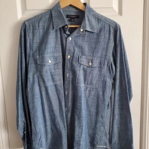 Banana Republic Button Up Shirt - Small